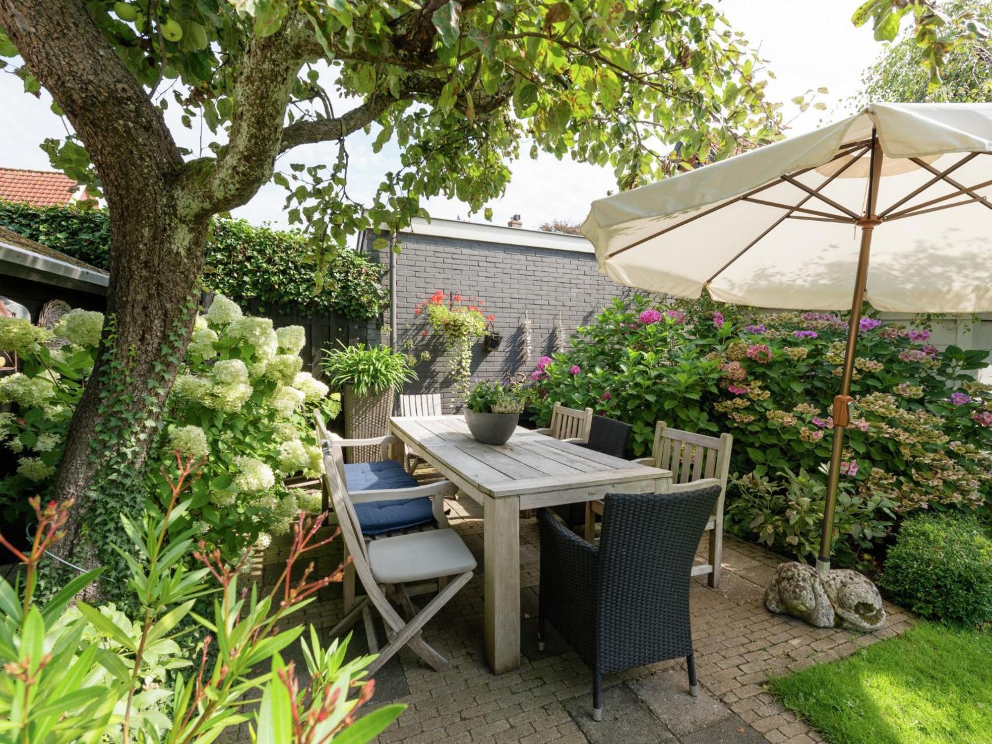 Alluring Apartment In Bergen With Terrace Garden And Bbq ภายนอก รูปภาพ